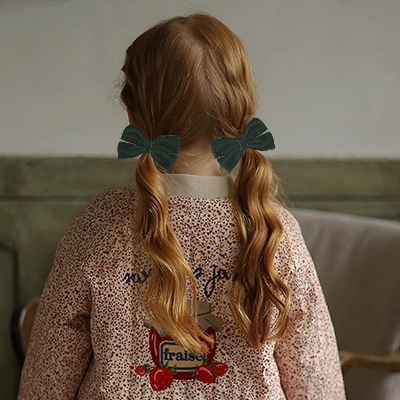 ميروكش مشابك شعر مخملية مزينة بفيونكات، 4 قطع، ألوان متنوعة، مقاسان: 4.5 بوصة و3.14 بوصة، فيونكات طويلة، مشابك شعر على شكل فيونكة، إكسسوار ذيل حصان للزي المدرسي، طقم هدايا للبنات والفتيات والمراهقات والنساء (أخضر داكن) - Image 3